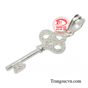 Bạc kháng khuẩn tốt, có thể dùng để điều trị một số bệnh về nhiễm trùng, bệnh hô hấp.