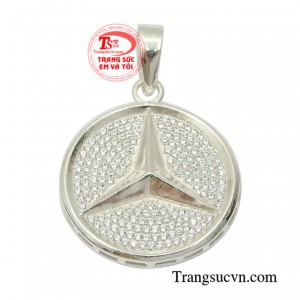 Mặt dây bạc nam giao hàng nhanh trên toàn quốc, đảm bảo chất lượng.