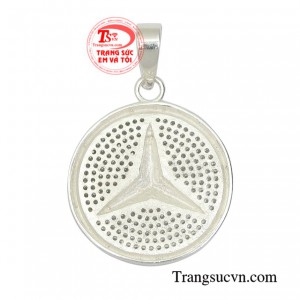 Mặt dây nam bạc mạnh mẽ cá tính.