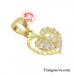 Thiết kế sang trọng, hợp thời trang dễ dàng kết hợp cùng các trang phục và phong cách thời trang