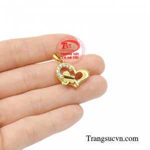 Mặt dây trái tim yêu kiều