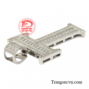 Chiếc mặt dây sẽ là món quà đầy mong chờ để dành tặng cho người thương yêu.