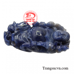 Phật di lặc với mong muốn những điều an lành và may mắn. 