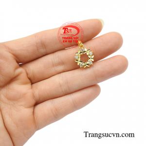 Mặt dây chuyền vàng thời trang phong cách cho cô nàng cá tính