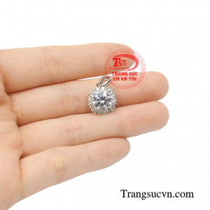 Mặt nữ vàng trắng trang nhã chất lượng.