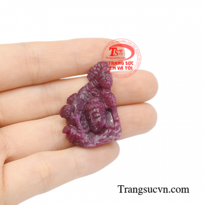 Mặt Phật Thích Ca ruby an yên chất lượng.