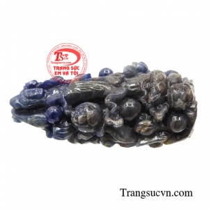 Mặt phật bà này rất thích hợp bọc vàng đeo cùng dây da sẽ vô cùng cá tính và mạnh mẽ. 