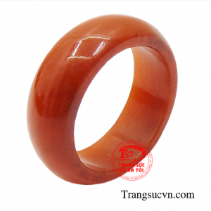Nhẫn cẩm thạch phúc lộc phù hợp làm quà tặng cho người thân và bạn bè.