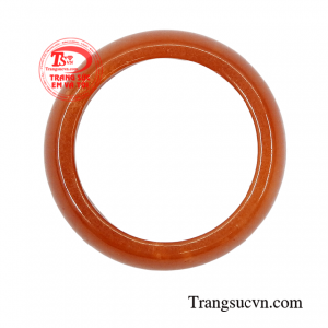 eo nhẫn ngọc giúp người dùng thể hiện đẳng cấp phái mạnh.