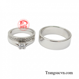 Nhẫn cưới vàng trắng phong cách nhận chế tác theo yêu cầu, giao hàng toàn quốc.
