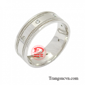 Sản phẩm dễ dàng kết hợp với nhiều kiểu trang phục tạo nên xu hướng thời trang hiện đại