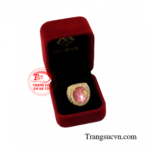 Nhẫn nam ruby sao cao cấp mạnh mẽ.