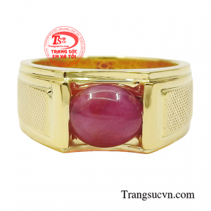Sản phẩm được chế tác từ vàng 14k kết hợp đá ruby sao giúp cho người đàn ông tự tin đầy bản lĩnh.