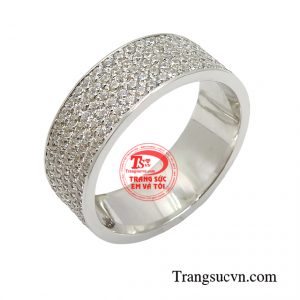 Với thiết kế đơn giản nhưng vẫn không kém phần sang trọng và thời trang đem đến sự tự tin cho phái mạnh.