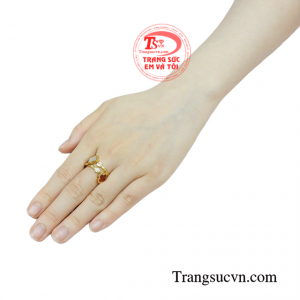 Nhẫn nữ cỏ 4 lá may mắn