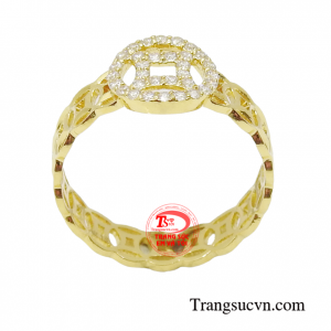 Với kiểu chế tác là những đồng kim tiền nối liền nhau vừa sang trọng vừa có ý nghĩa phong thủy