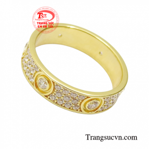 Nhẫn nữ vàng 18k chất lượng cao, nhận chế tác theo yêu cầu khách hàng.