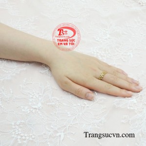 Nhẫn nữ vàng tây thanh tú