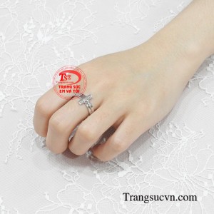 Nhẫn thánh giá bình an đẹp, tinh tế và thời trang