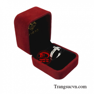 Nhẫn vàng trắng chất lượng, bền đẹp