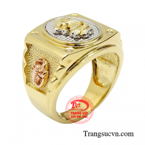 Nhẫn vàng phái mạnh phong cách được chế tác từ vàng 18k kiểu dáng sang trọng.