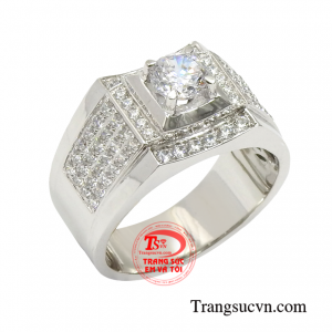Chiếc nhẫn này giúp nam giới toát lên được vẻ lịch lãm, thời thượng như khẳng định sự hiện diện của các chàng trai nơi đông người.