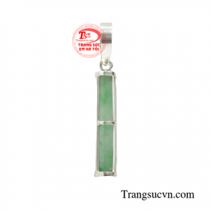 Trụ bạc cẩm thạch tài lộc với những chi tiết được người thợ tài hoa làm một cách cẩn thận và tỉ mỉ