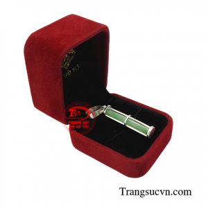Trụ bạc cẩm thạch tài lộc được mọi người ưa chuộng làm trang sức luôn đeo bên người