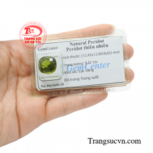 Là lá bùa mang lại may mắn, bình an và hạnh phúc cho người đeo.