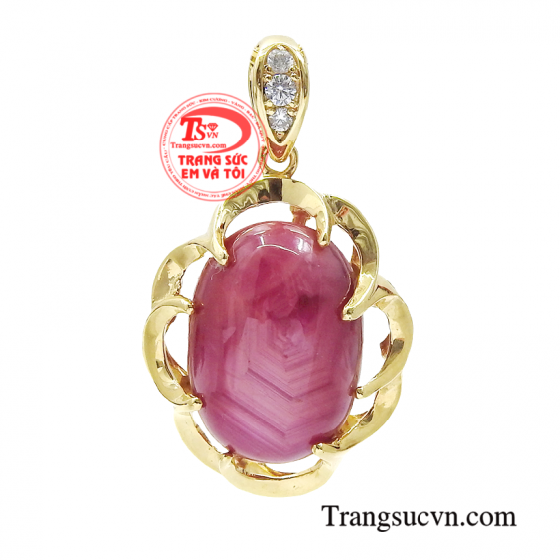 Mặt dây ruby sao may mắn