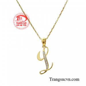 Mỗi một khách hàng đều có một sắc màu cá tính riêng nên bộ dây chuyền sẽ là lựa chọn hoàn hảo dành tặng cho các chị em.