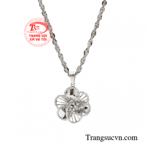 Bộ sản phẩm này sẽ là món quà tặng yêu thương dành cho người ấy vào những dịp đặc biệt.