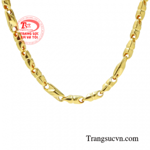 Có lẽ chiếc dây chuyền này sẽ là sự lựa chọn hoàn hảo cho phái mạnh để thu hút ánh và nổi bật hơn.