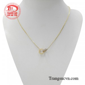 Dây chuyền nữ vàng xinh tươi được nhập khẩu korea vàng 10k rất được phái đẹp ưa chuộng. 