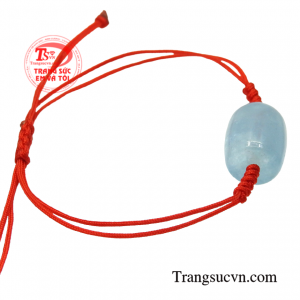 Viên đá là biểu tượng cho tình yêu, lòng chung thủy nên rất nhiều khách hàng lựa chọn aquamarine này để làm trang sức đôi.