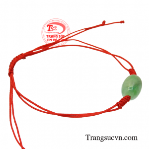 Ngọc cẩm thạch được mọi lứa tuổi đều yêu thích mang lại nhiều tài lộc và an lành.