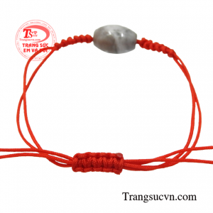 Đặc biệt, khi đeo chhiếc dây này còn hỗ trợ điều trị các bệnh viêm khớp và căng thẳng.