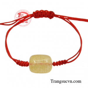 Dây tết thạch anh tóc đại cát được chế tác độc đáo mang đến may mắn cho người đeo.