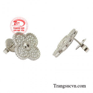 Sản phẩm không chỉ mang đến vẻ đẹp mà còn đem lại nhiều may mắn và thành công hơn cho các nàng.