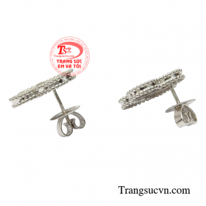 Đây sẽ là món quà tặng ý nghĩa và là lá bùa hộ mệnh cho những người sinh vào tháng 4.