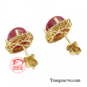 Do đó sản phẩm rất thích hợp để làm quà dành tặng người vợ thương yêu đã cùng vượt qua bao khó của cuộc sống.