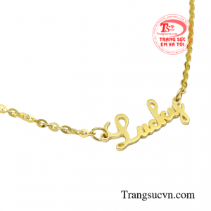 Chiếc lắc tay vàng nữ giới bảo hành uy tín.