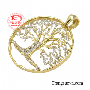 Sở hữu chiếc mặt dây chuyền có hình cây như nhắc bạn luôn phát triển một sức sống mạnh mẽ, vươn lên, và duy trì được những đam mê nhiệt huyết của bản thân.