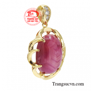 Vì vậy nếu bạn là người mệnh thổ hoặc mệnh hỏa thì ruby là viên đá cực kỳ hợp với bạn.
