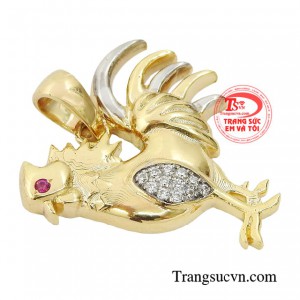 Chiếc mặt dây như chiếc lá bùa hộ mệnh đem đến điều may mắn, xua đuổi tà khí