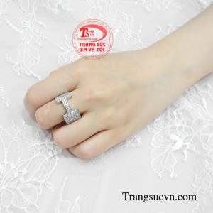 Nhẫn nam kim cương chữ H