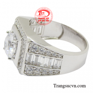 Đây chắc chắn là món trang sức mà các quý ông lịch lãm đang tìm kiếm bấy lâu nay.