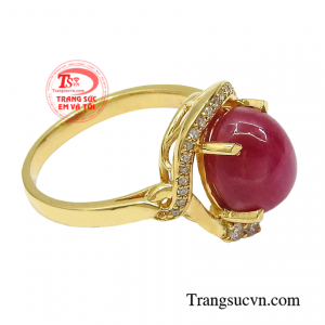 Sản phẩm sẽ giúp cho đôi bàn tay của quý cô trông sang trọng và thanh thoát hơn.