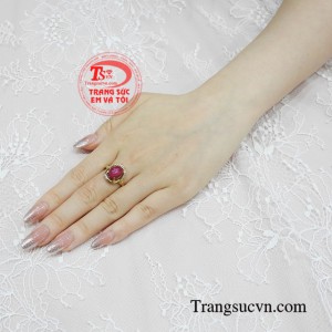 Nhẫn nữ ruby sao thời trang 