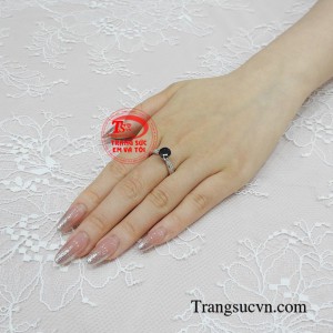 Nhẫn nữ sapphire chất lượng, mang nguồn năng lượng tích cực